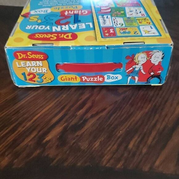 DR SUESS COLLECTIBLE FLOOR PUZZLE - Picture 5 of 6